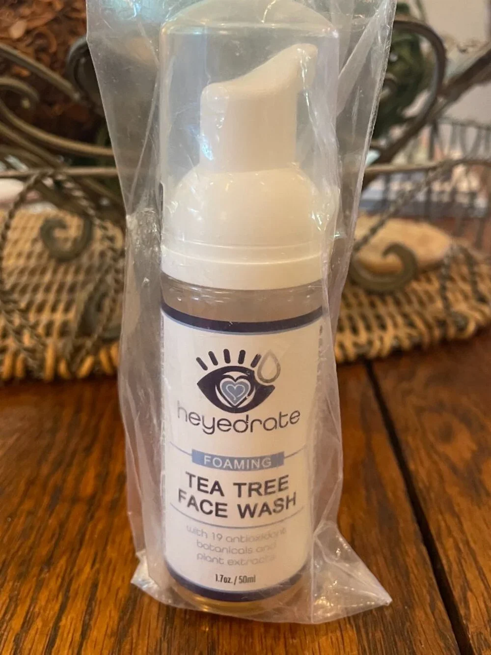 Heyedrate Foaming Tea Tree Face Wash/Makeup Remover Eyelid & Face Cleanser 1.7oz